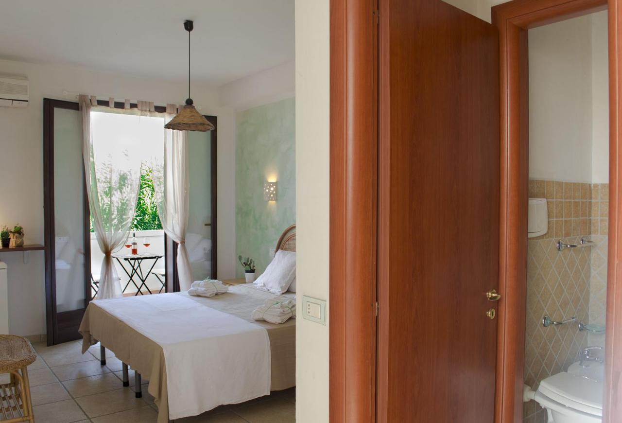 Residence Borgo Latino- Localo Торре-дель-Орсо Екстер'єр фото