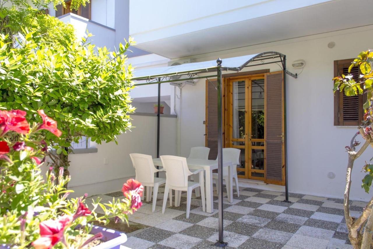 Residence Borgo Latino- Localo Торре-дель-Орсо Екстер'єр фото