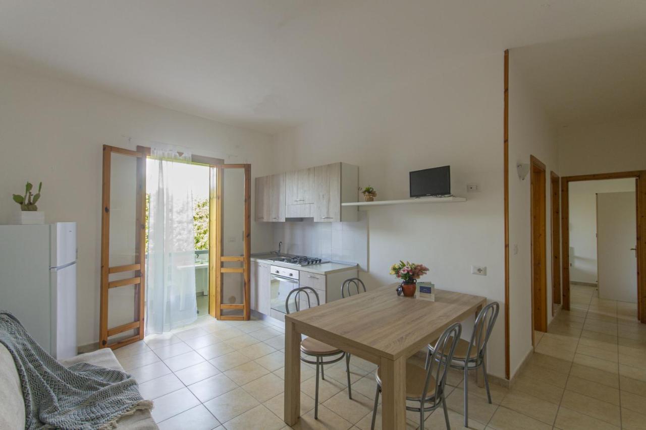 Residence Borgo Latino- Localo Торре-дель-Орсо Екстер'єр фото